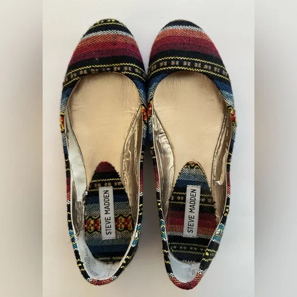 Steve Madden Multi Colored Patterned Ballet Style Flats - Picture 7 of 9